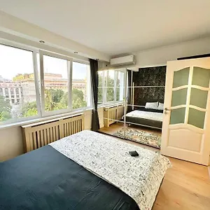 Serendipity I Sala Palatului Apartamento